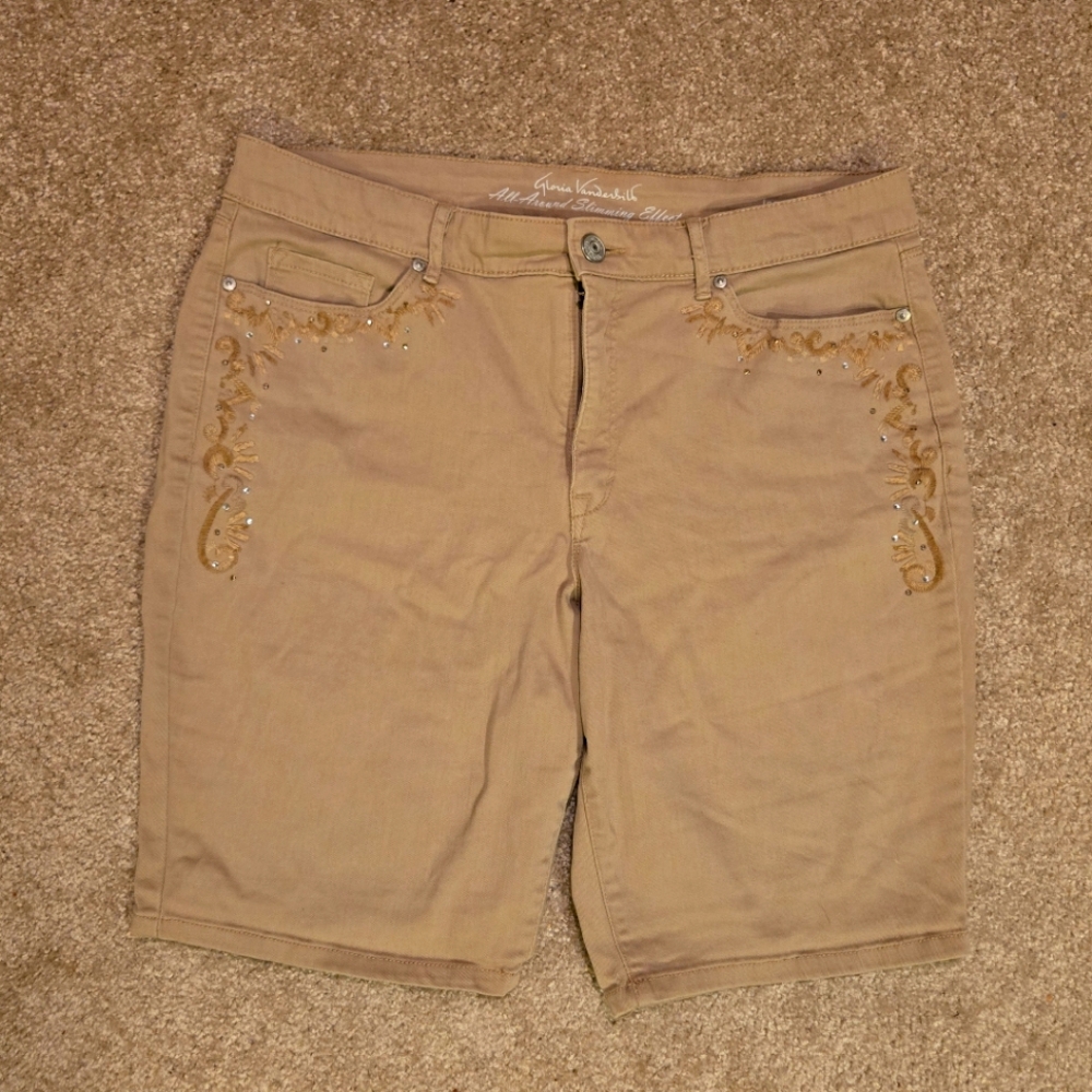 GLORIA VANDERBILL Women's Tan Floral Embroidered Khaki Shorts Jessa Fit Size 14